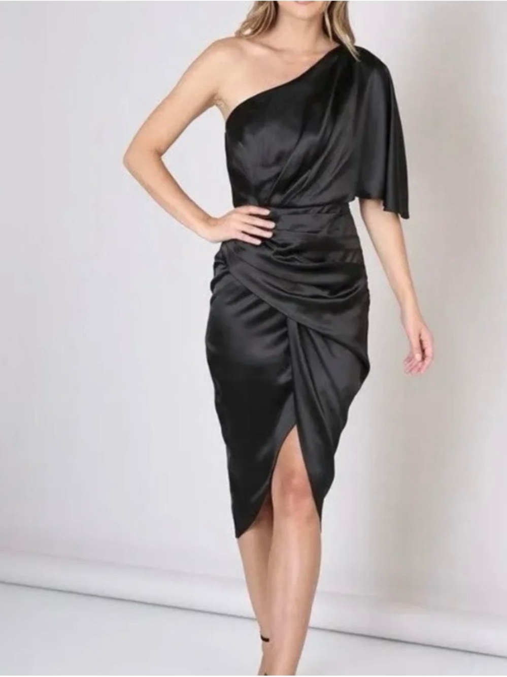 DO+BE Black One-Shoulder Satin Draped Cocktail Dress